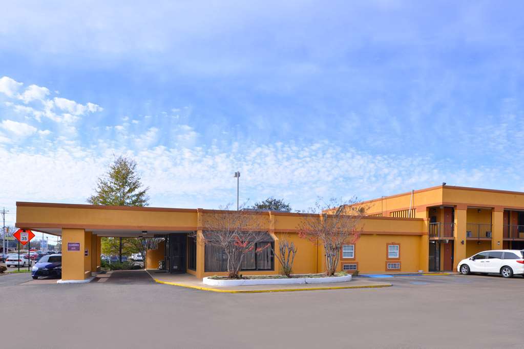 Quality Inn Starkville Exterior foto